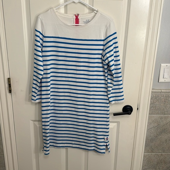 Vineyard Vines Dress - Picture 1 of 4